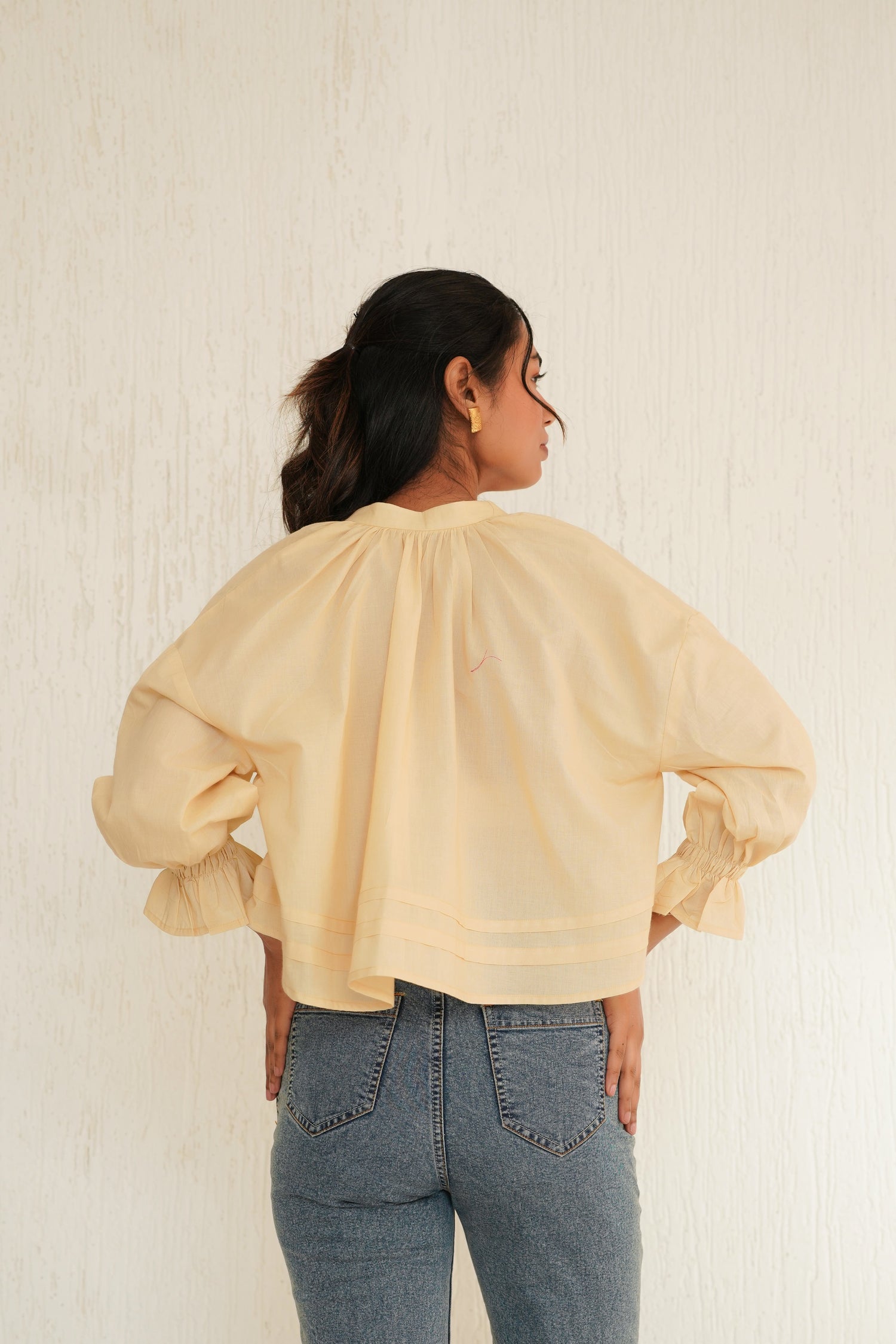 Sand Bed Beige Suki Top