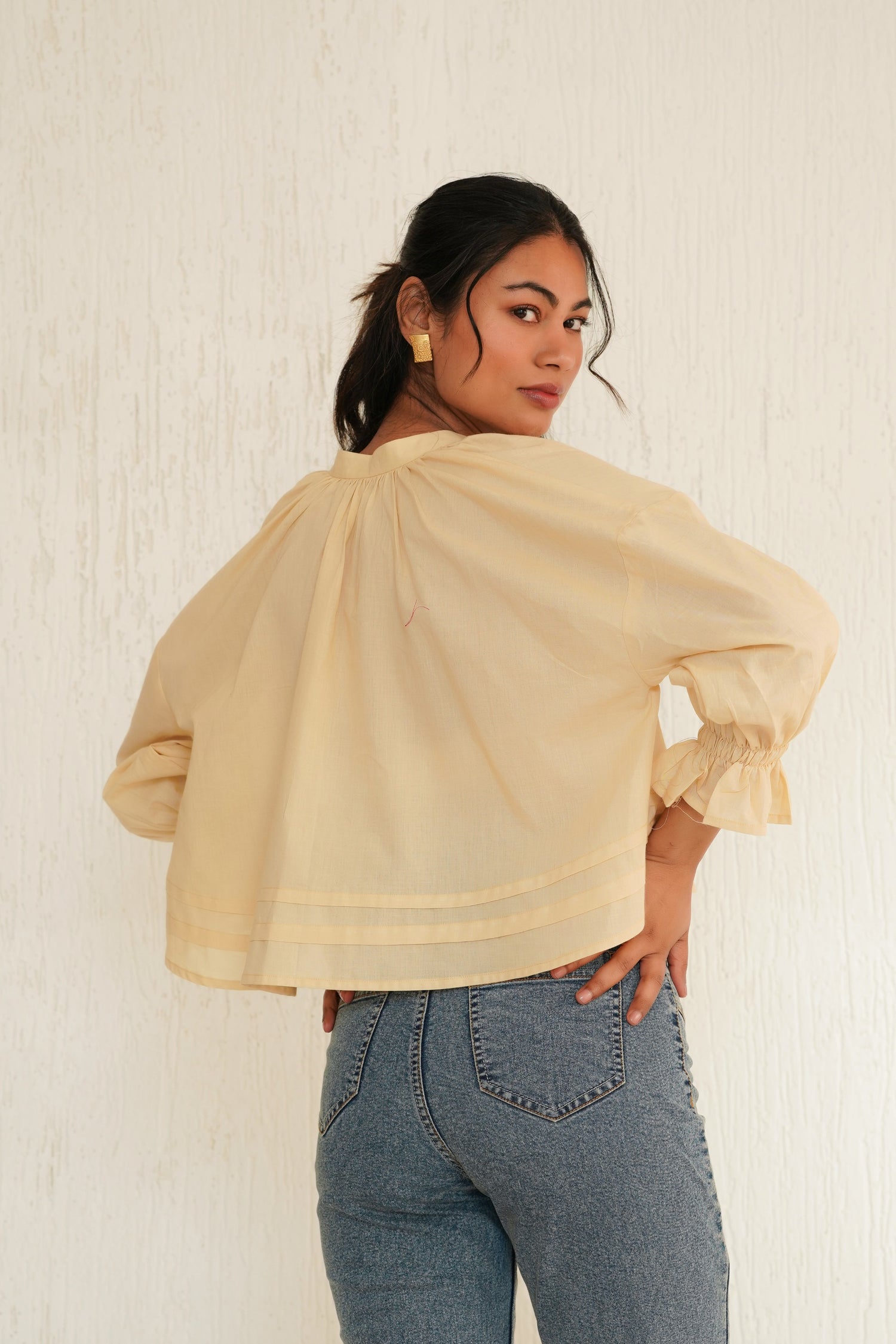 Sand Bed Beige Suki Top