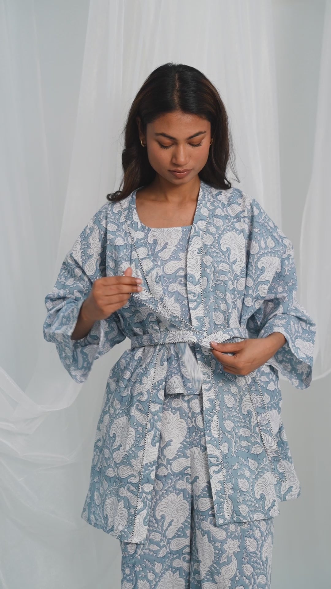 Paisely Arctic Robe