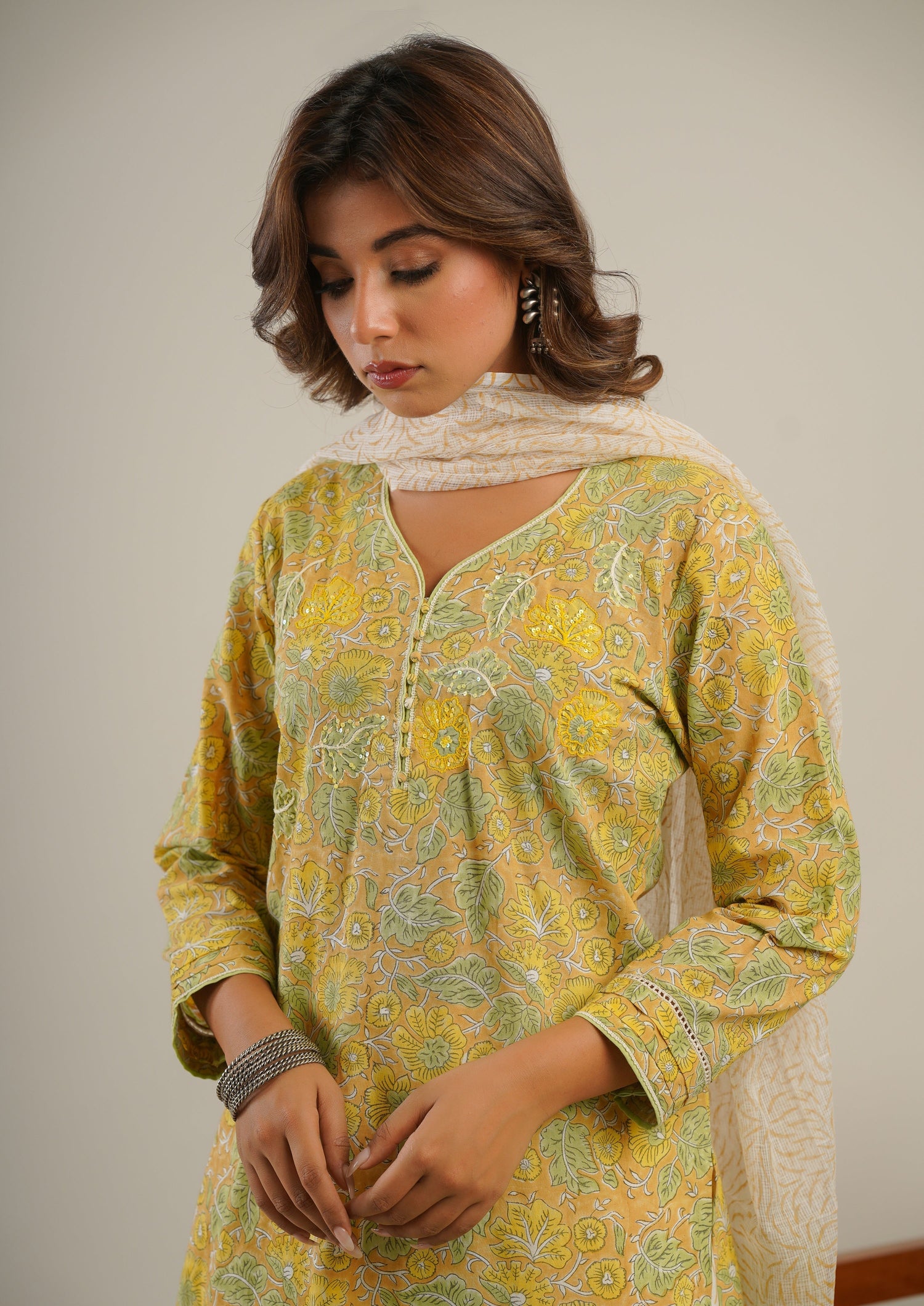 Shaira Kurta