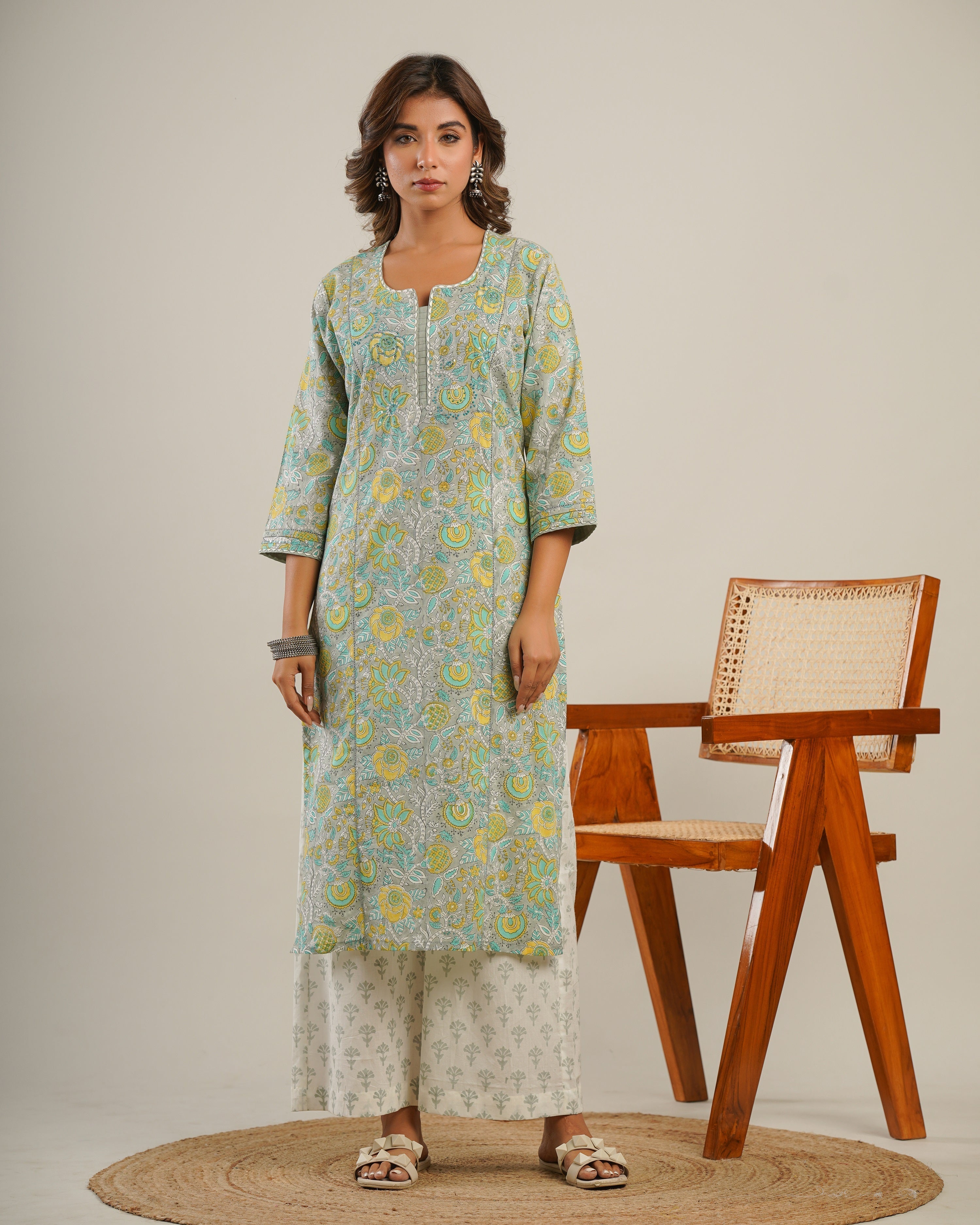 Myra Kurta