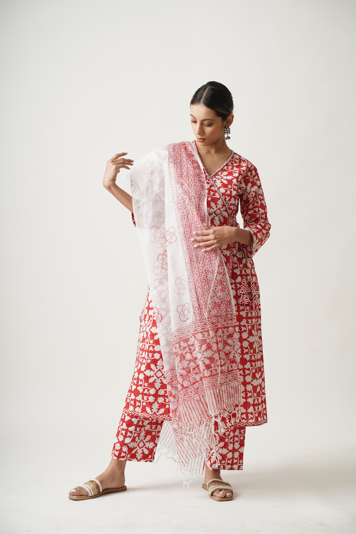 Scarlet Layla Set with Dupatta