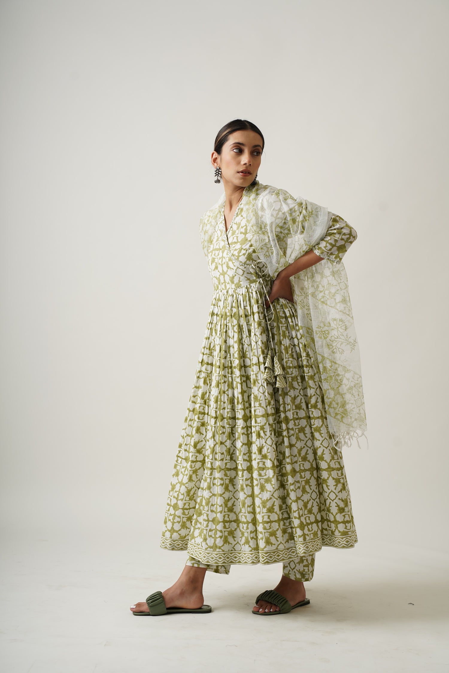 Spring Grass Maya Set with Dupatta